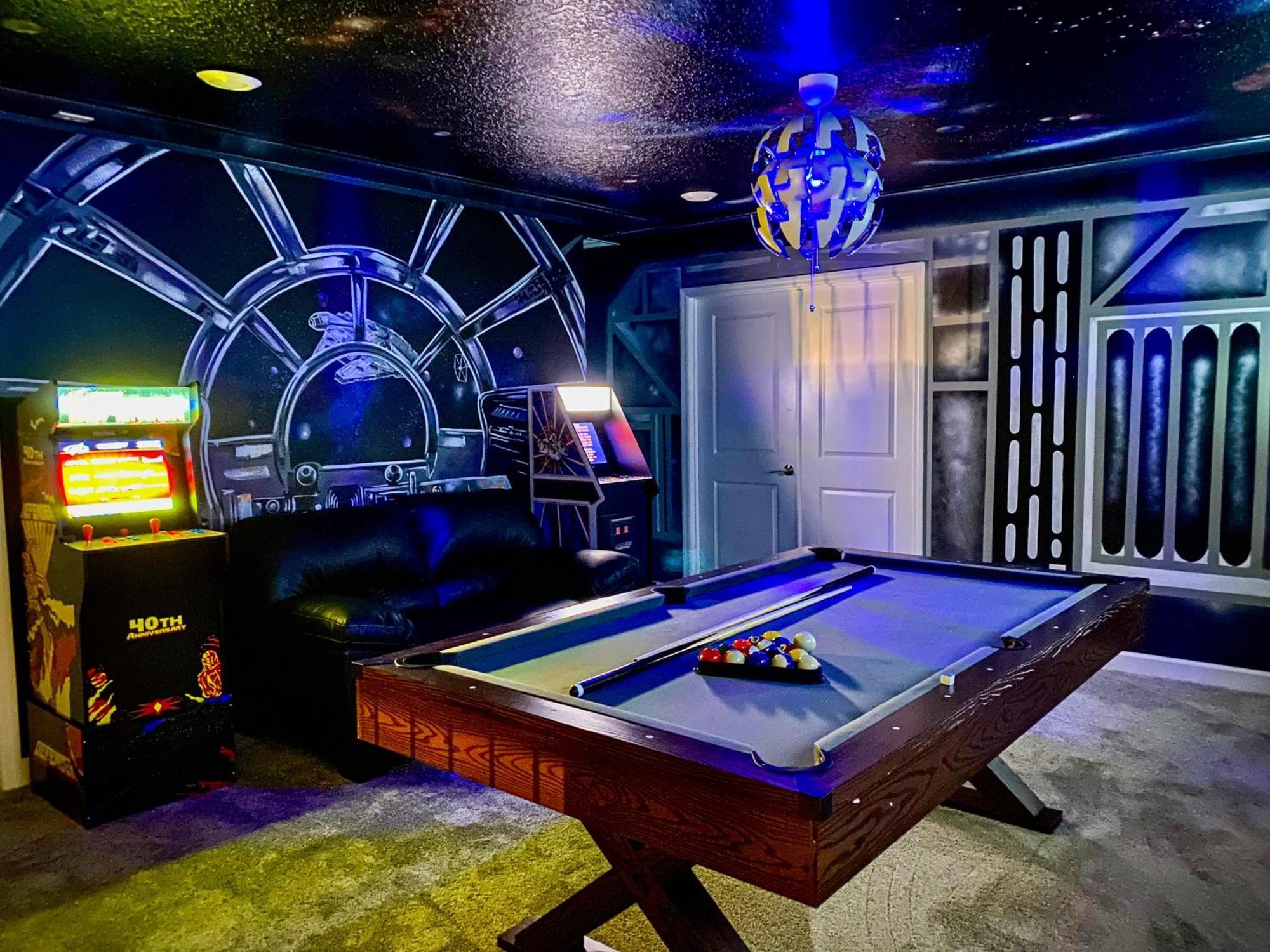 Magical Family Vacation Home Near Disney World At Storey Lake, Star Wars Gameroom, Pool, Theater, Mickey Slide, Sleeps Up To 28 キシミー エクステリア 写真